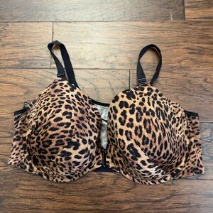Torrid Curve leopard print front snap closure bra - 42DDD